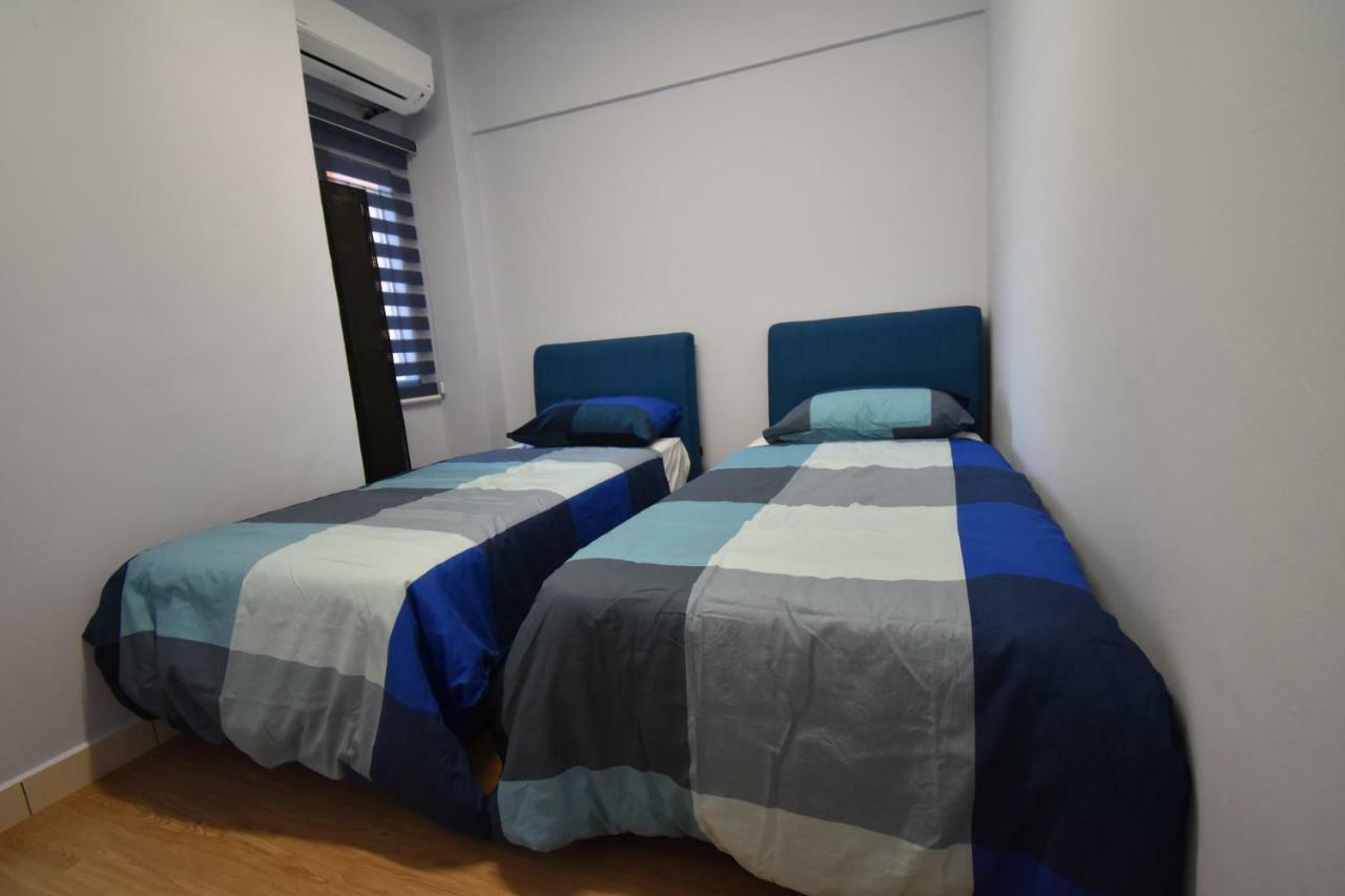 75 négyzetméteres, 3 hálószobás Apartman 2 fürdőszobával Cheras területén Apartman Kuala Lumpur Kültér fotó